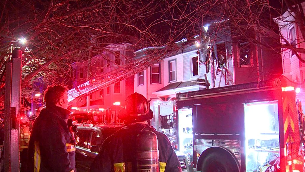 Man dies in Boston fire    