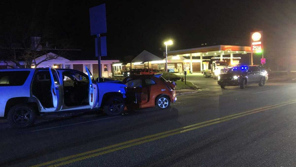 A New Hampshire man is facing charges, accused of damaging at least five vehicles in two crashes in two towns.