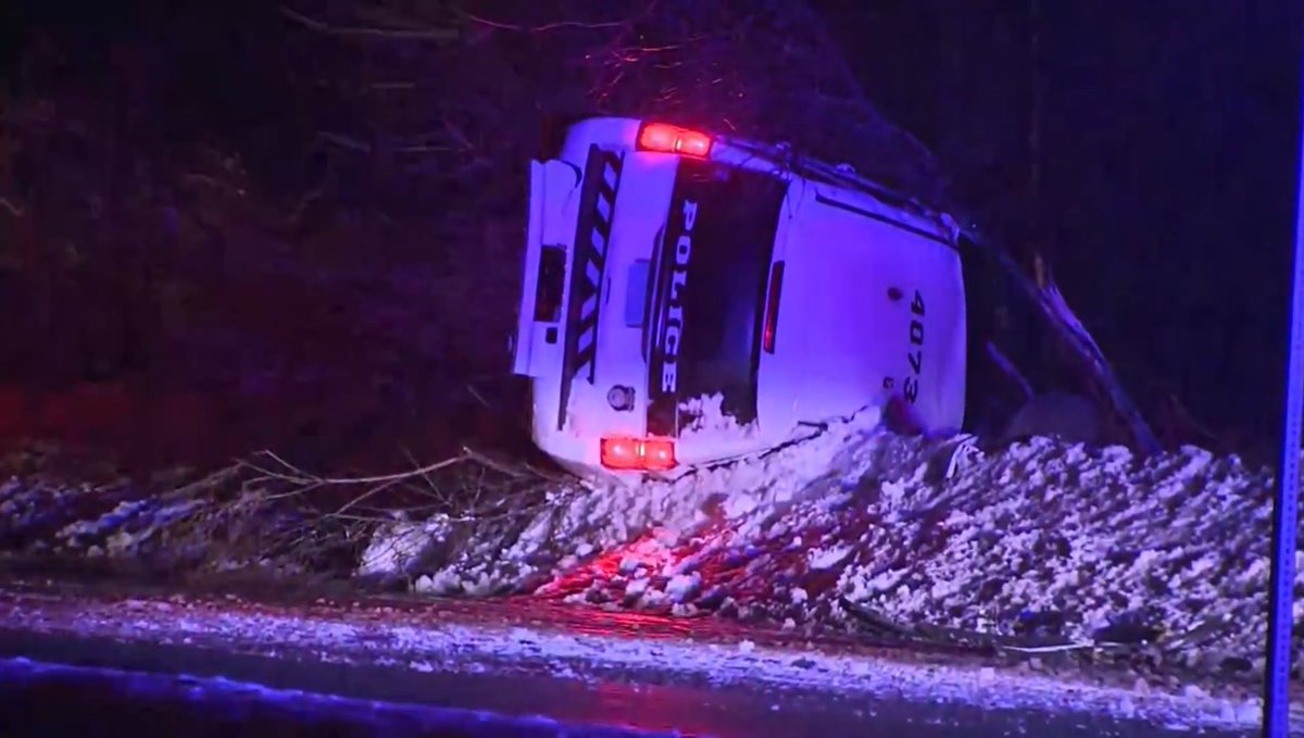 Police are investigating after a #Westminster Police cruiser crashed on the side of Rt. 140 near Sargent Rd early this morning