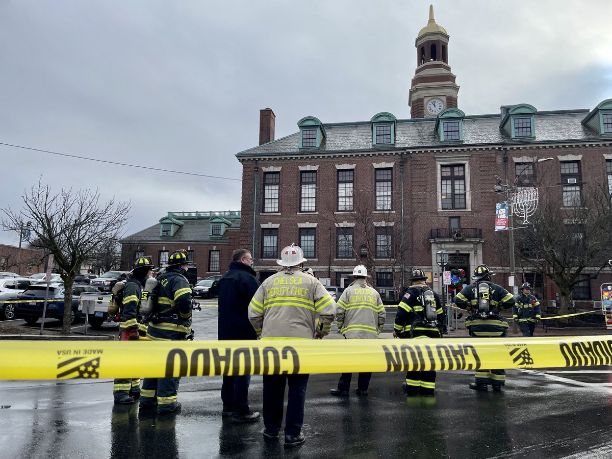 Manhole explosion behind Chelsea City Hall, no injuries.