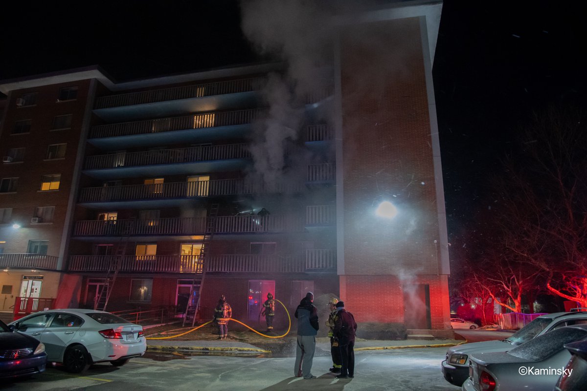 Mutual aid response to Arlington 2nd alarm Box 2-3512 for 54 Medford St: At 423 this morning, Cambridge Engine 4, Squad 4, & Division 2 assisted @ArlingtonMAFD in fighting this fire &amp; rescuing residents.  Cambridge group 3 was on duty