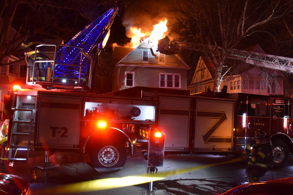 Pics from tonight's fire on Westford Ave. in Springfield. @SFD_HQ was faced with dead hydrants on the entire length of the street and had to special call several additional companies for relay pumping