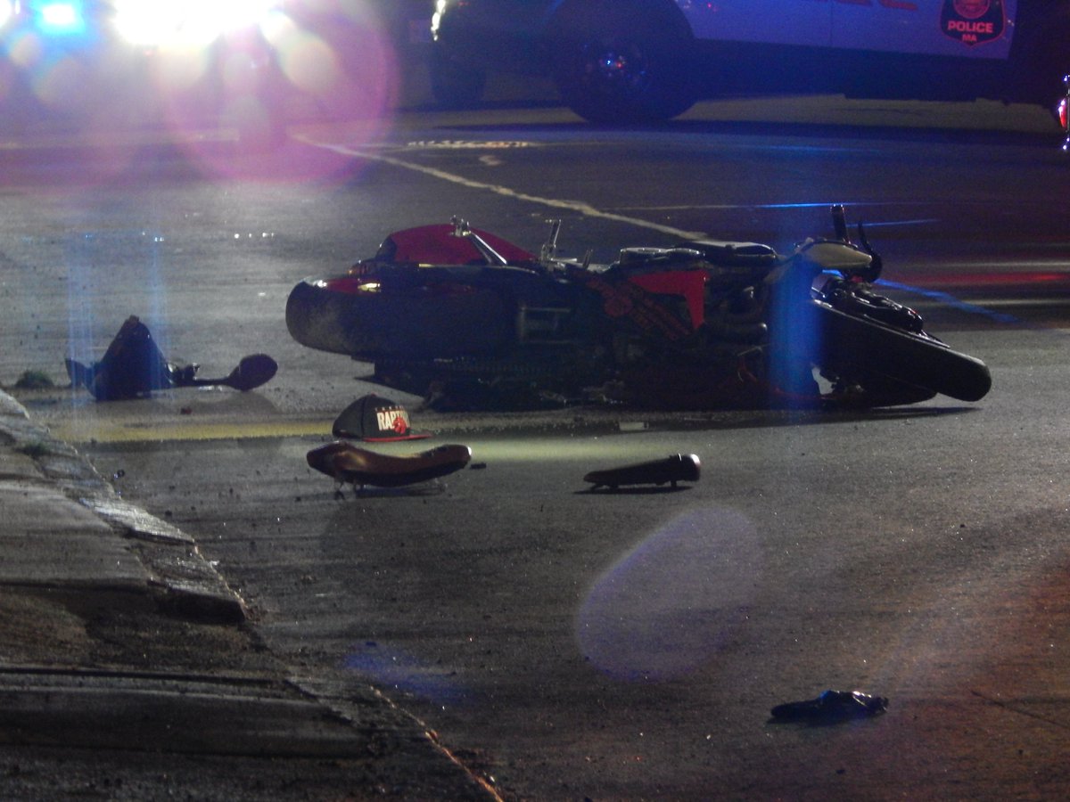 Here's what it looks like over on Lakeview Ave in Lowell. Emergency crews responded to a crash involving a car and a motorcycle around 10:20 pm. MedFlight was requested. 