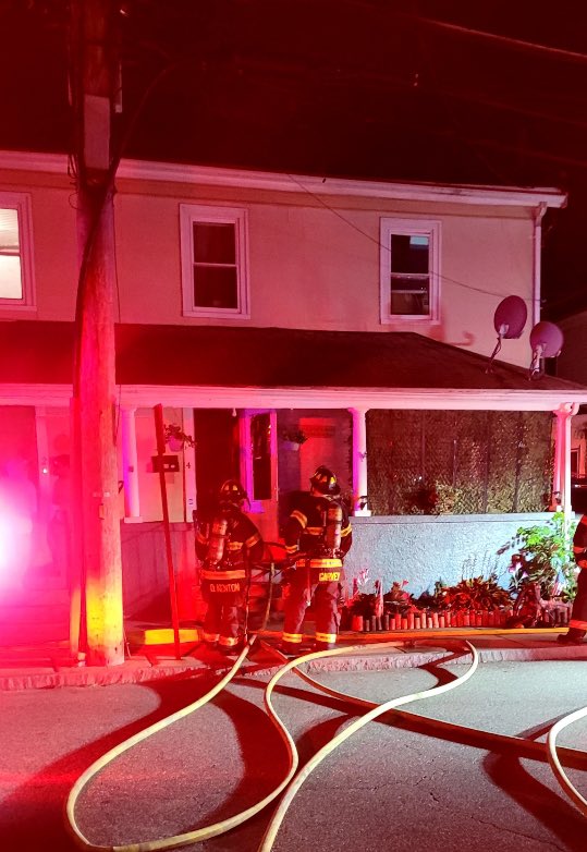 Fire scene photos of @Woburnfire971 @WoburnFire this early mornings working fire at 4 Nichols St box 26 that was across Street from the Engine 2 North Woburn firehouse