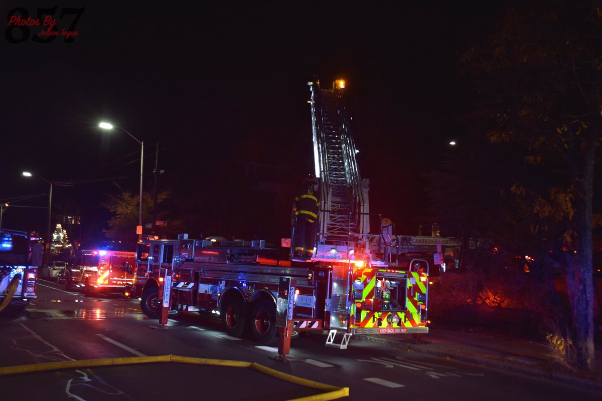 CFPA member Julian Tague (@857FirePhotos) posted a gallery from tonight's fire in Cambridge, MA