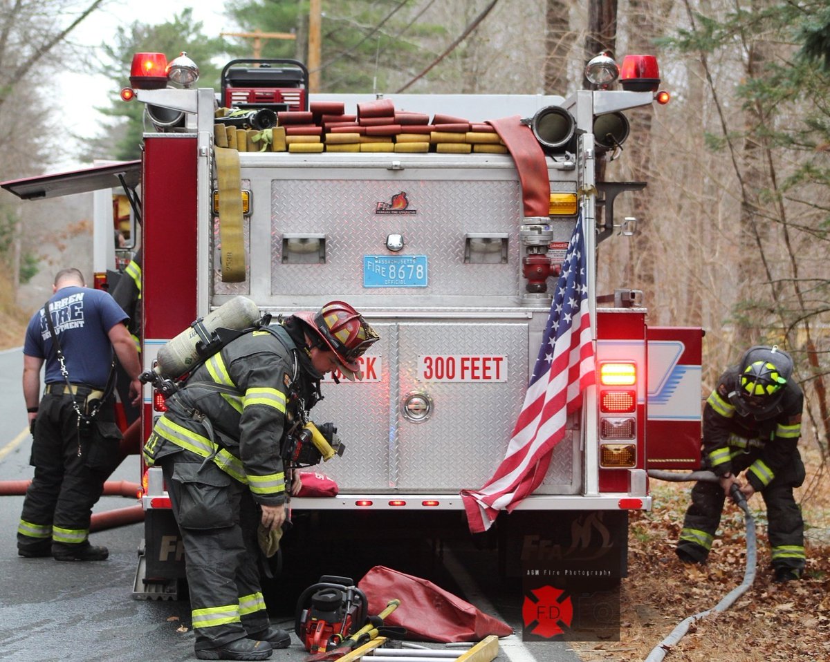 2 alarm fire in Warren on Southbridge Road, yesterday afternoon. 1st due made a great and quick stop 