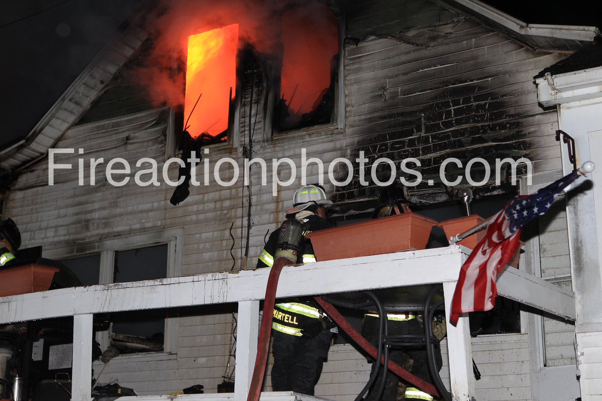 Brimfield Ma 3 alarm fire on Little Alum pond. Multiple mutual aid to the scene and coverage. One victim removed to an ambulance