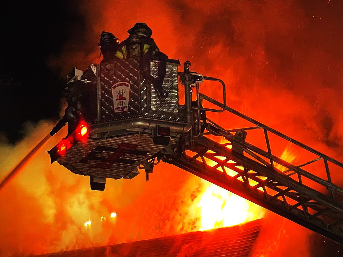 Wilmington Ma , Tower 1 operating the gun at the 2nd alarm 298 A Lowell Rd