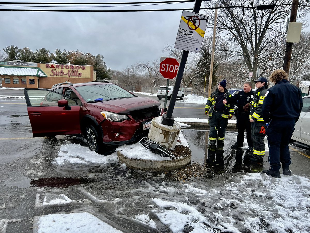 Saugus MA, two car accident entrance to 1288 Broadway one car into a parking lot light pole. No injuries, one car towed