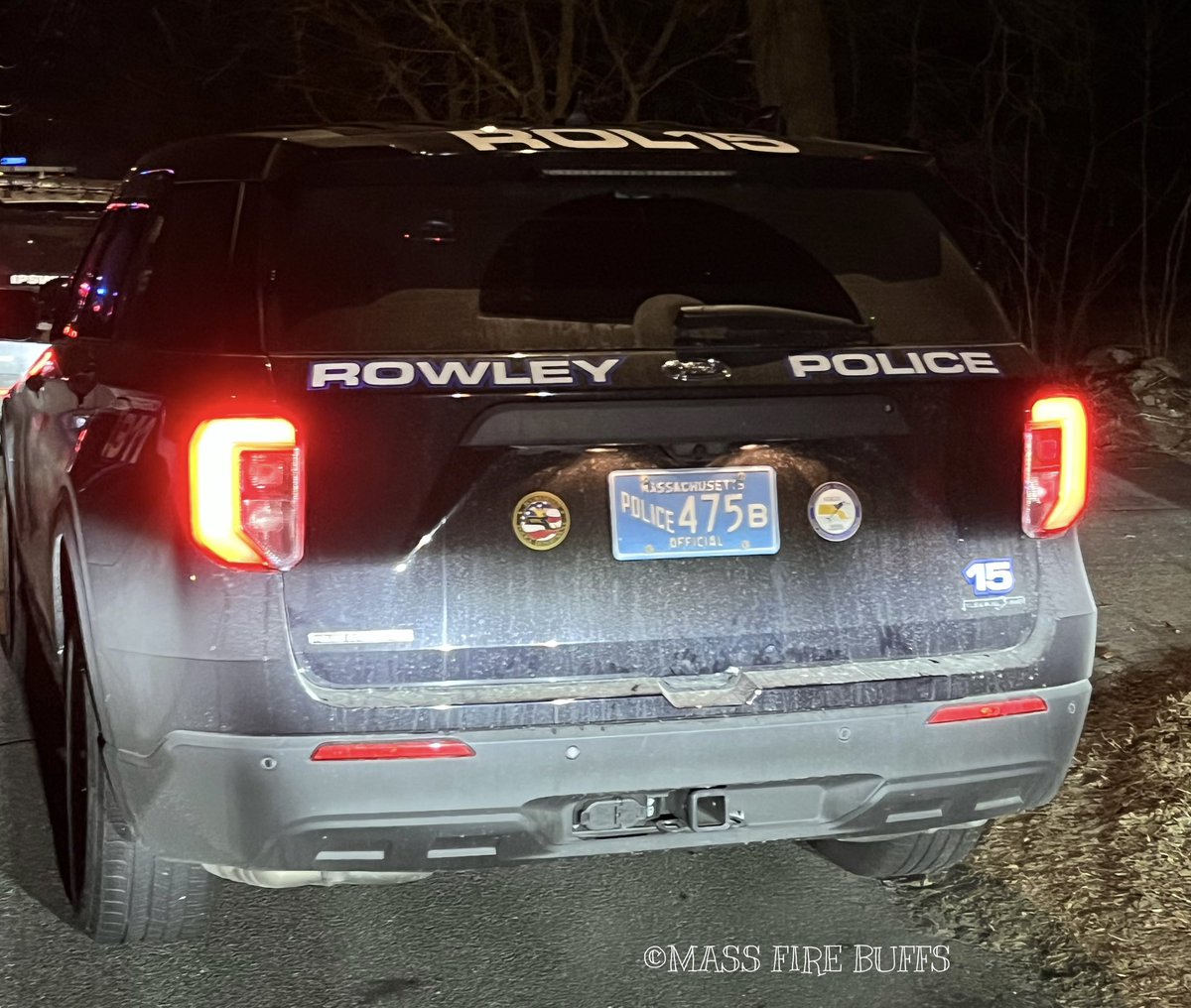 Swat responds for a possible shooting turned into a barricaded subject  no one shot multi dep response from msp rowley ipswitch topsfield  boxford west NEWBURY Georgetown haverhill  