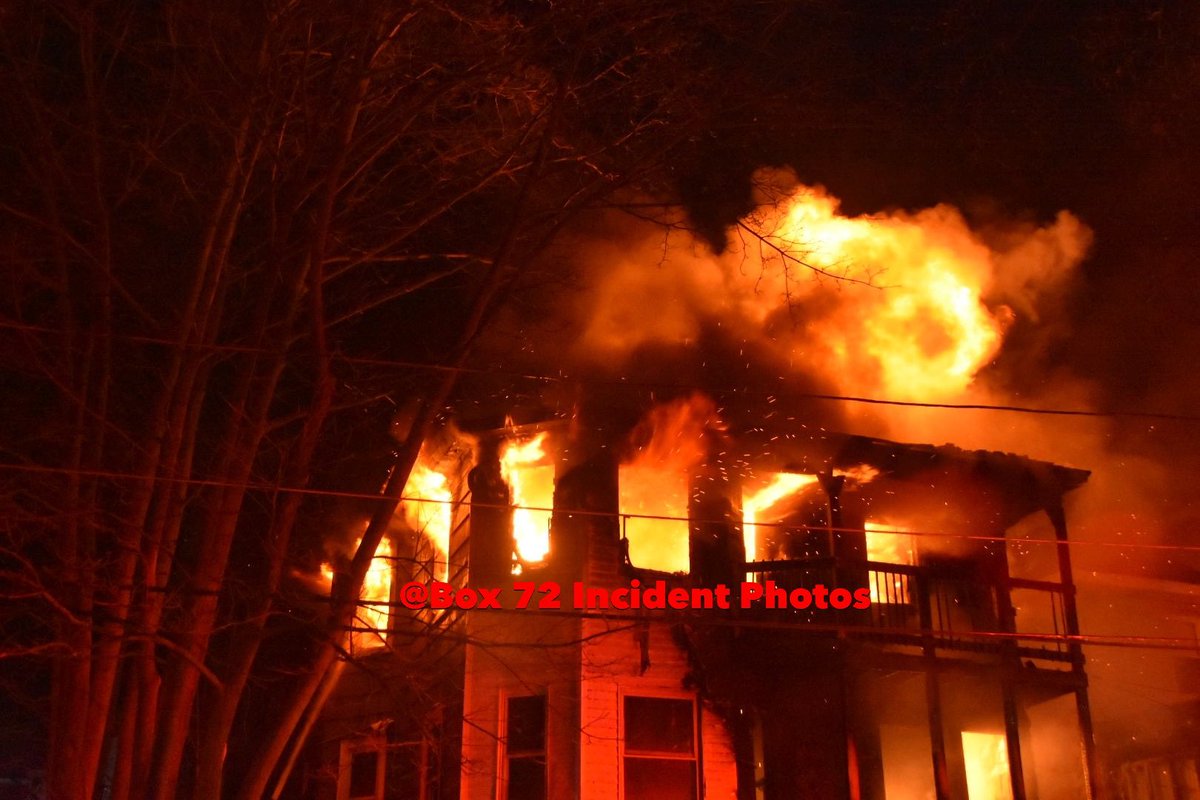 LOWELL MA- 2ND ALARM- 15 Mt Hope St- 2-1/2 story wood frame multi family dwelling