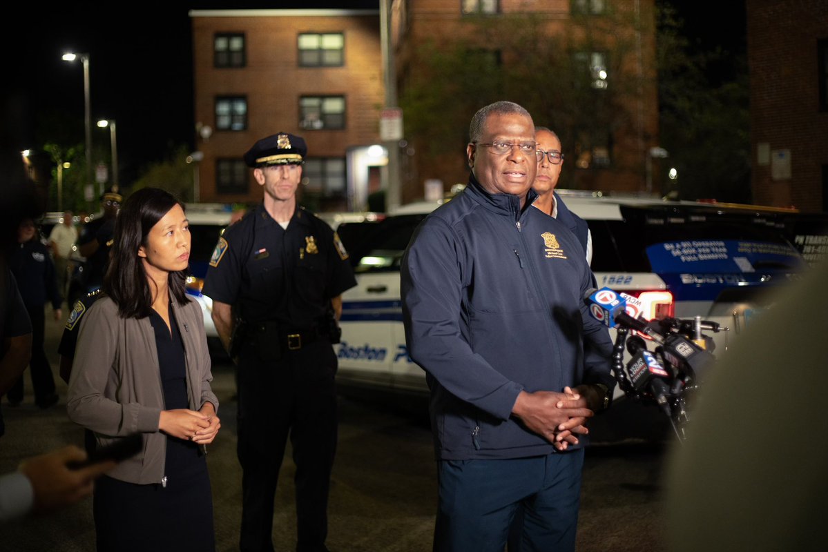 Mayor Wu, Police Commissioner Cox, and DA Hayden were on scene of the multiple people shot and made statements. Police confirmed that 5 people were shot, 2 of which were juveniles. One was 11, the other 14 who had life-threatening injuries. 3 Adults were also shot