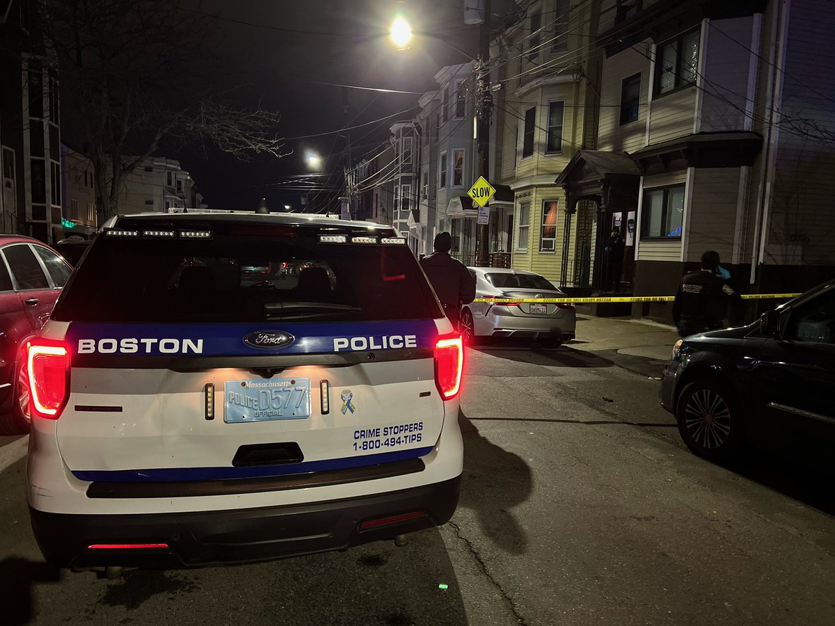 EAST BOSTON - Boston Police responded to Princeton St for a report of a stabbing. Units arrived to find a female, in her 20's, stabbed to the neck by her boyfriend. A BOLO has been issued for the suspect