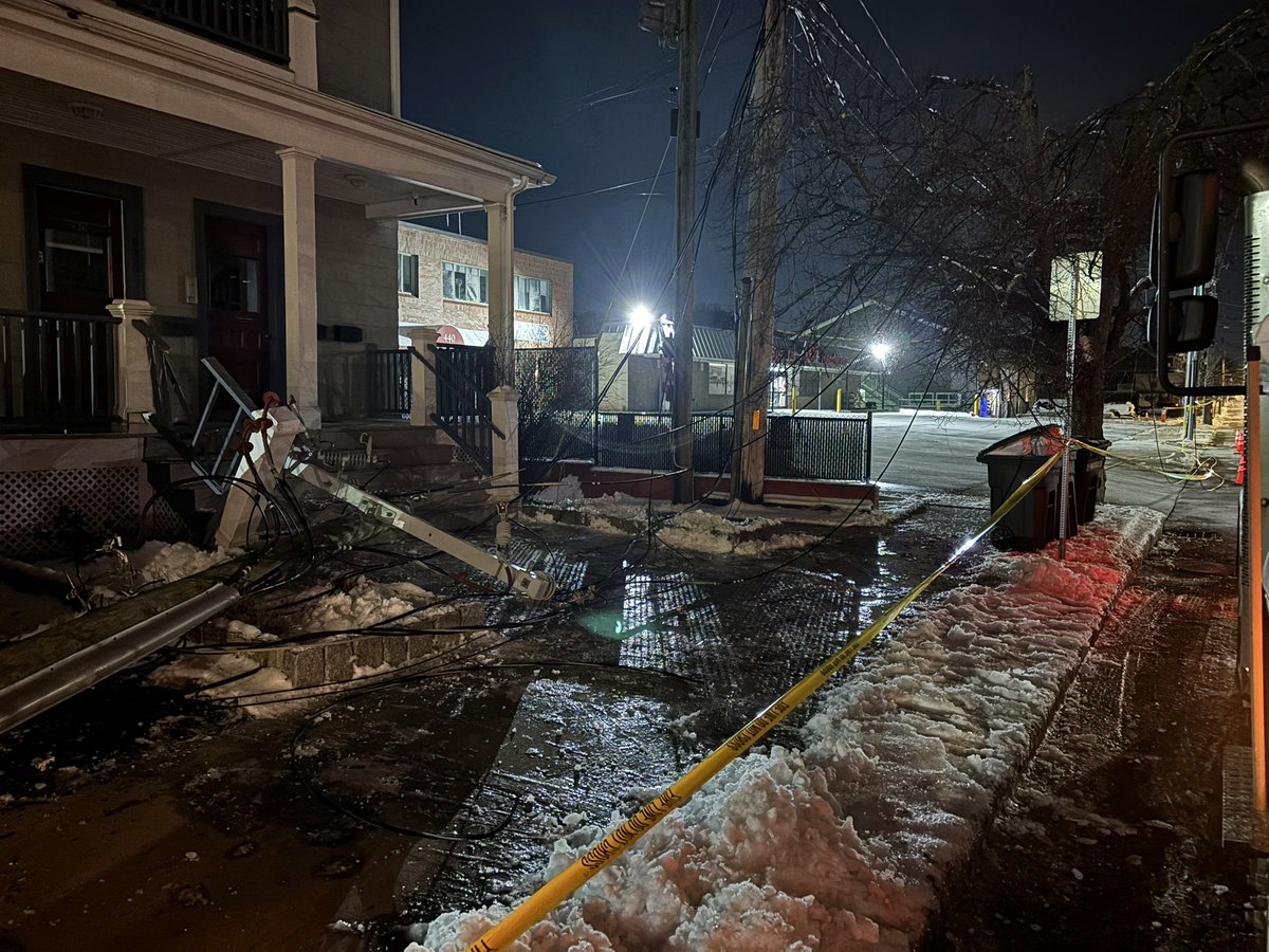 Eversource crews are on Main Street in Stoneham after a tractor trailer appears to have hit a utility pole, snapping it, and causing damage to a car and home. At one point, there were about 1,600 power outages. Stoneham Fire says there were no injuries