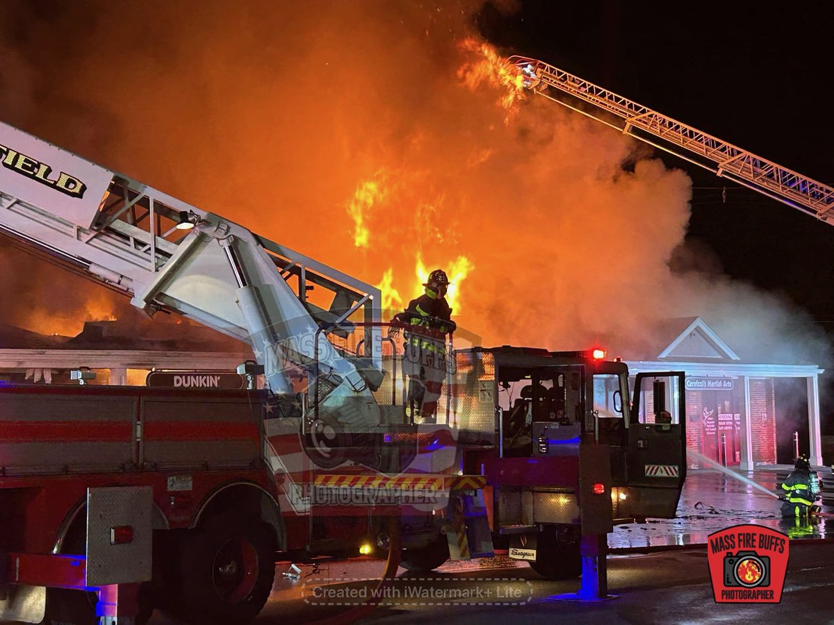 A few more pictures from the 6th alarm Lynnfield ma 8 post office  