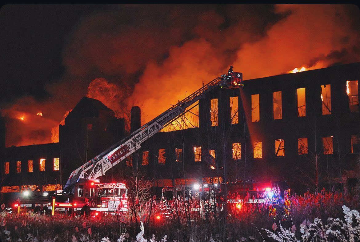 Striking a 9th Alarm Chelsea MA early this morning