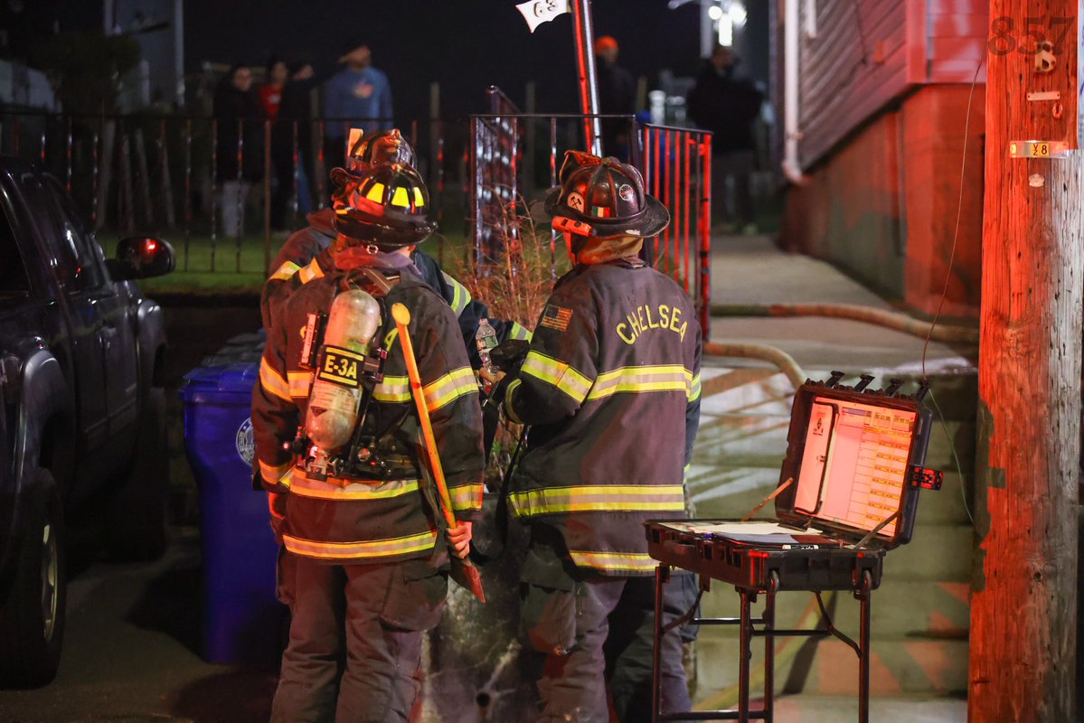 Firefighters in Chelsea made quick work of a fire in the ceiling of a dwelling on Carroll St this evening