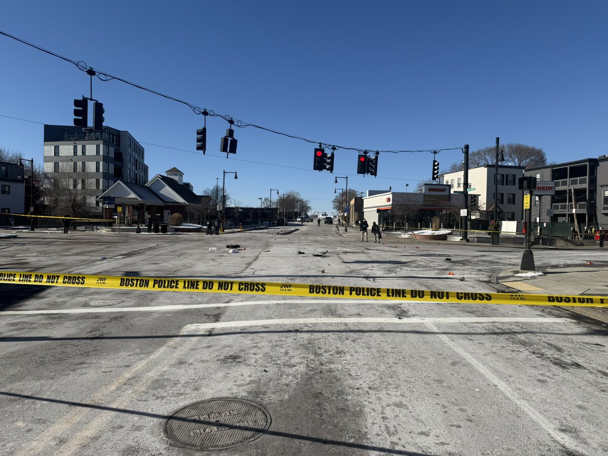 Investigators are still on scene of a deadly crash on Dorchester Ave in S. Bos. Police say the car hit & killed a male pedestrian then crashed into Small Victories bar. Intersection is closed off 2 cars still. No word on when it’ll reopen or when vehicle will be removed from biz