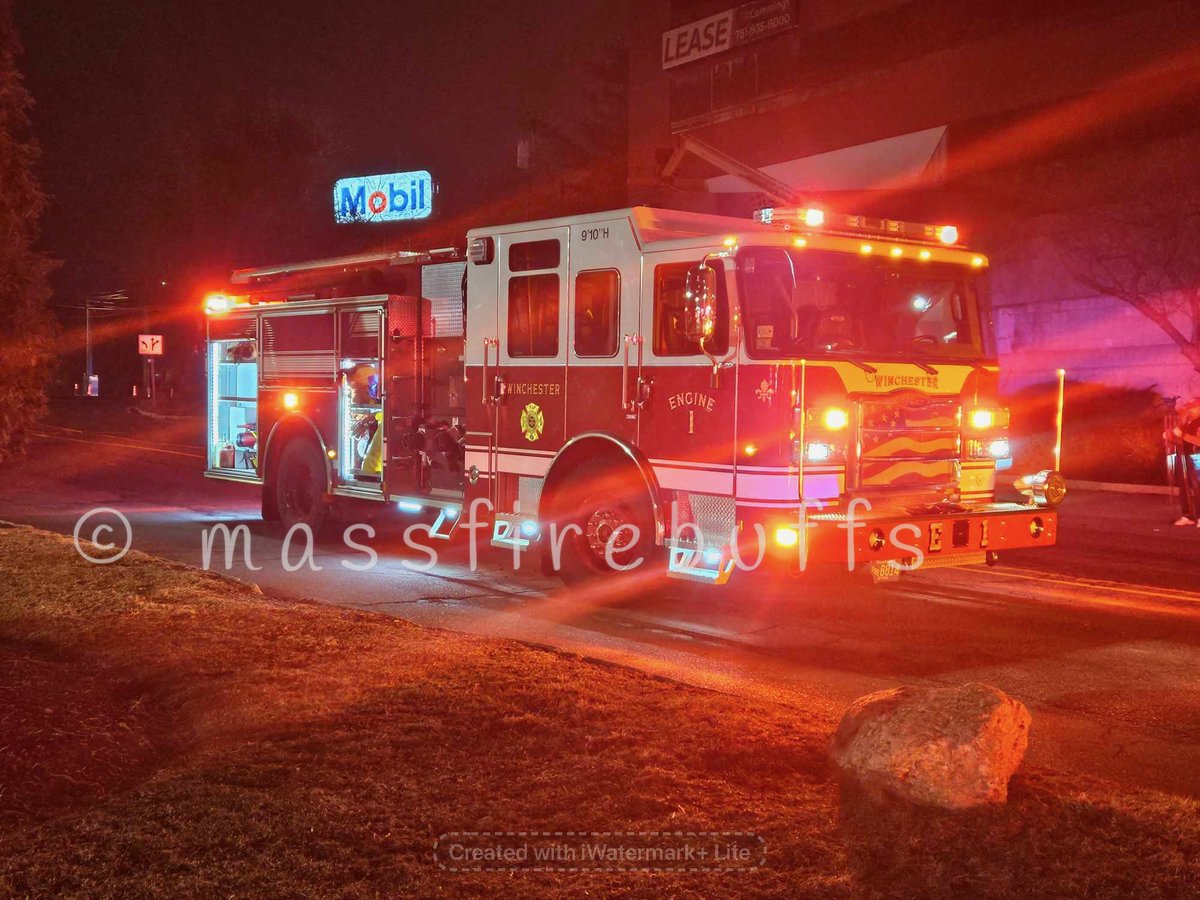 Late last night stoneham fire struck a working fire at 100 maple street first arriving cruise found heavy smoke inside a one story, brick commercial fire was quickly knocked down in companies later clear