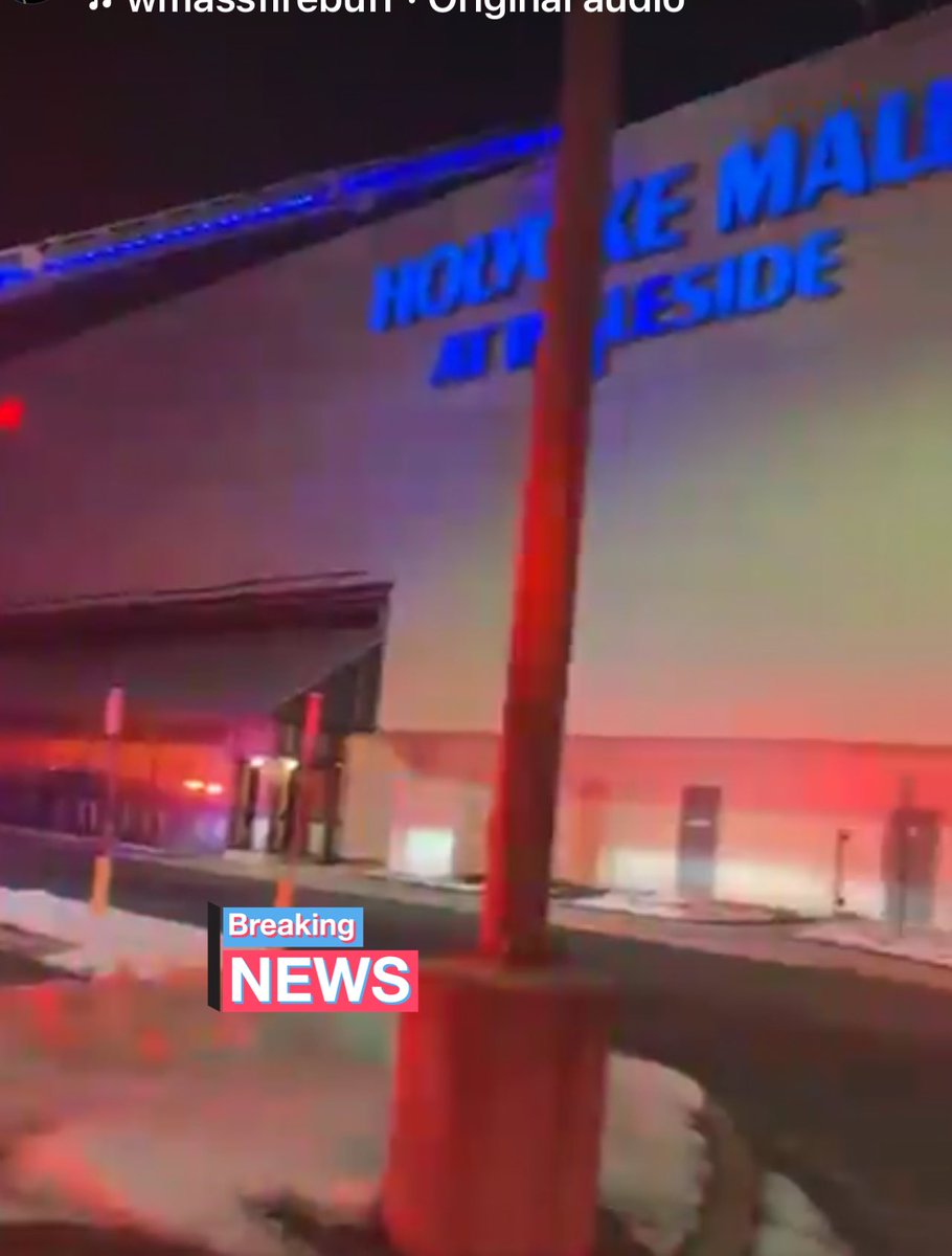 3rd alarm of fire Holyoke Ma, 50 Holyoke St, The Holyoke Mall, photos by Nate Arnold