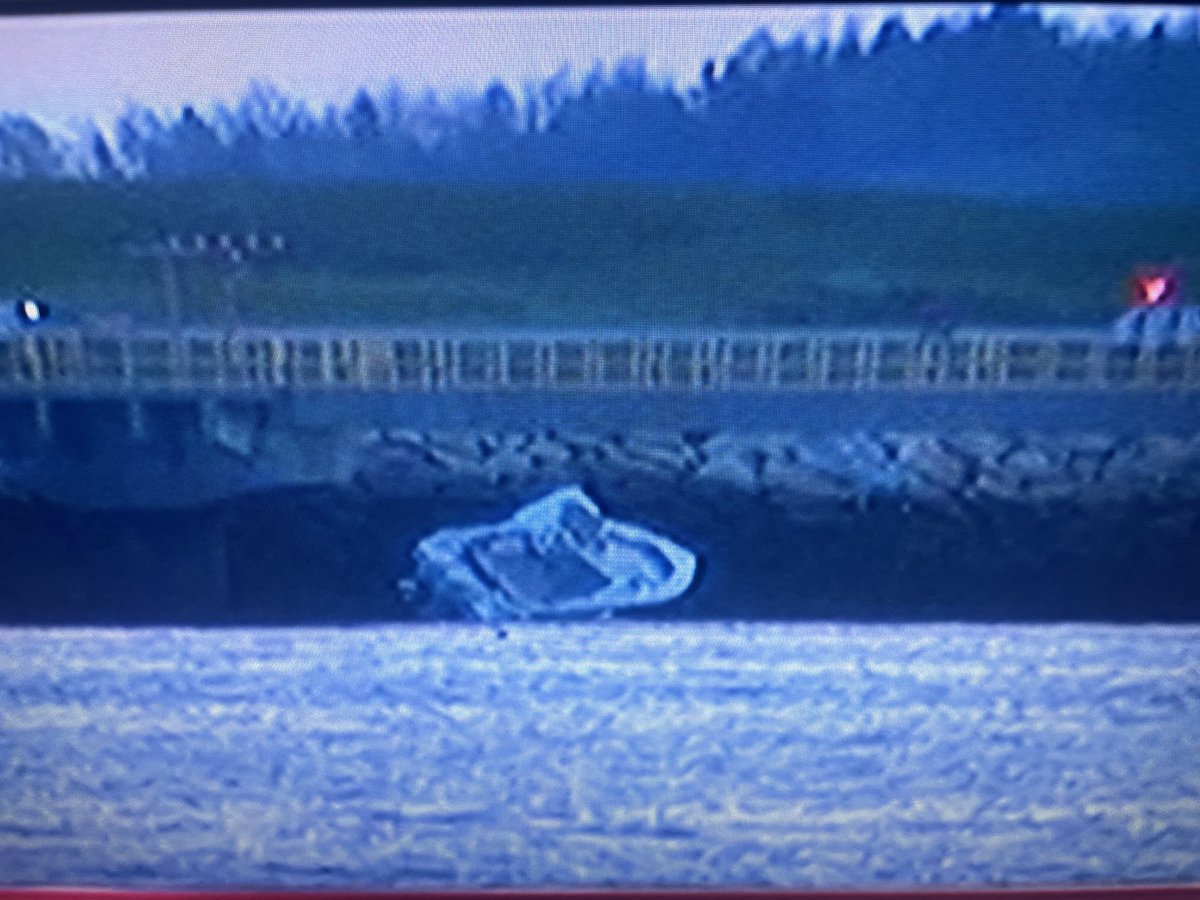 Deadly boat accident by Logan Airport late last night…authorities say the boat with 4 people on board hit a pier just after 11 o’clock…all 4 were rescued and transported to the hospital where one man was pronounced dead…