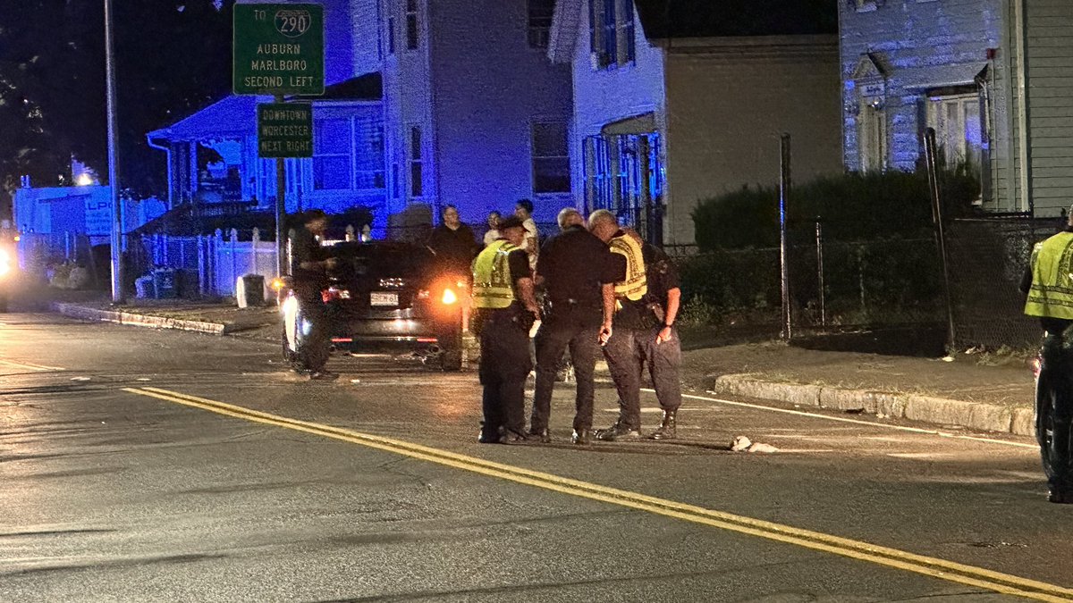 Worcester, 500 block of Cambridge St, pedestrian struck. WEMS transporting patient Priority 1 to UMass on Lake Ave. 